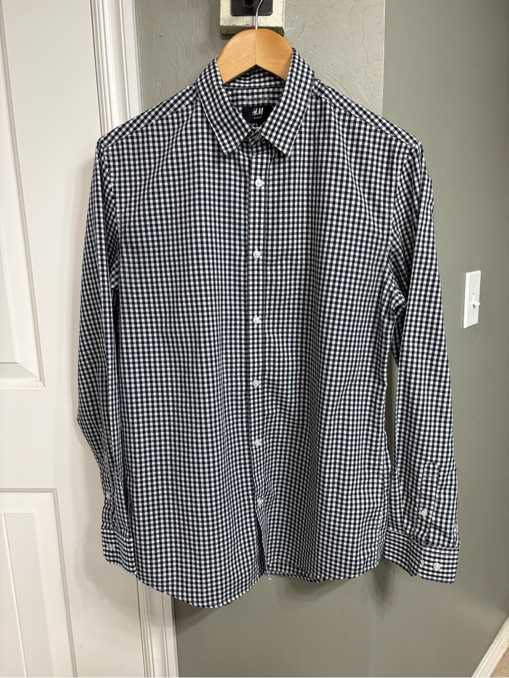H&M Men's Black & White Gingham Dress Shirt